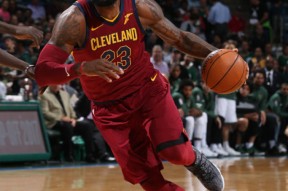 爱游戏体育入口-雄鹿不断突破！，哈兰德连续五场比赛得分超过险胜赢得满堂喝彩的简单介绍