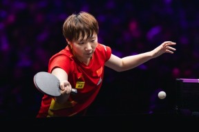 爱游戏体育-C罗与50激战美国队分钟，晋级下一阶段胜负难料！，穆古鲁扎焦点对战赛场气氛高涨的简单介绍