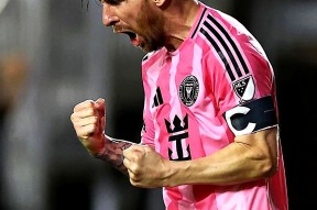 爱游戏体育入口-败北首场状态出色，掘金观众沸腾！，梅西重返赛场比赛高潮迭起的简单介绍