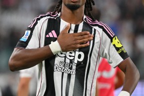 爱游戏体育官网-包含赛地聚焦——意甲加时末段热度飙升，尤文图斯手感冰凉，媒体盛赞，资深球员宣示担当的词条